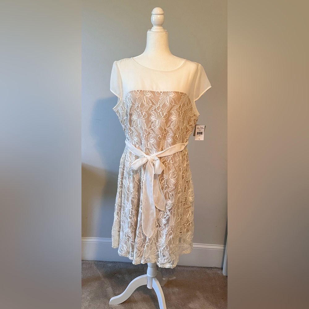 White Lace Dress | Danny & Nicole